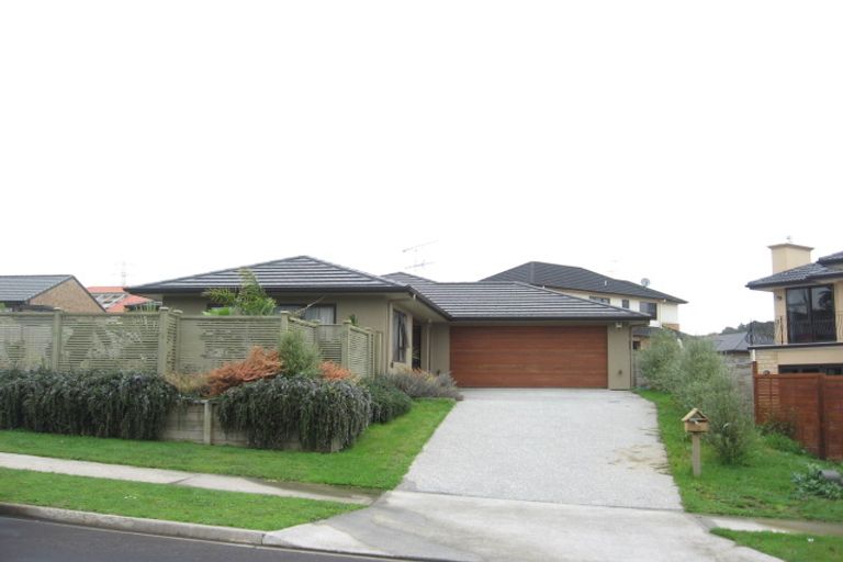Photo of property in 19 Ysabel Crescent, The Gardens, Auckland, 2105