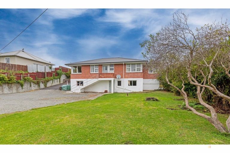 Photo of property in 3 Clifton Terrace, West End, Timaru, 7910