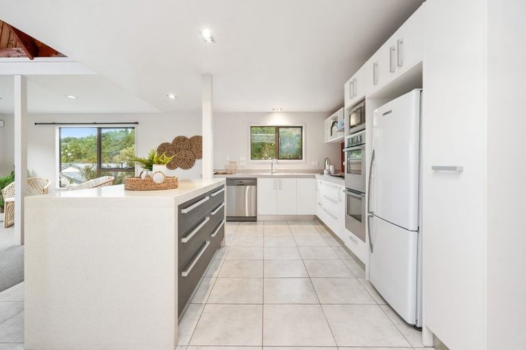 Photo of property in 5 Tieke Place, Horahora, Whangarei, 0110