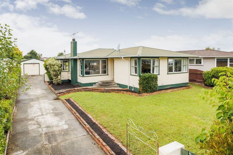 Photo of property in 27 Aspiring Avenue, Milson, Palmerston North, 4414