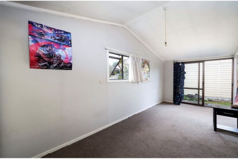 Photo of property in 23 Lochee Road, Upper Riccarton, Christchurch, 8041