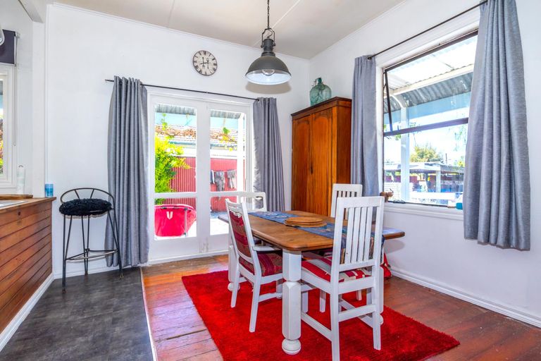 Photo of property in 3 Fergusson Street, Geraldine, 7930