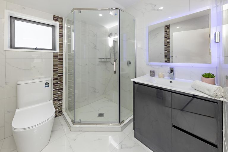 Photo of property in 63b Gray Avenue, Mangere East, Auckland, 2024