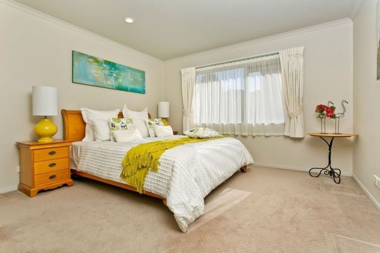 Photo of property in 26 Laurel Oak Drive, Schnapper Rock, Auckland, 0632