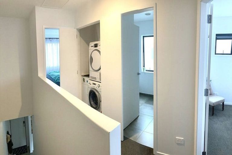 Photo of property in 12 Joshua Carder Drive, Hobsonville, Auckland, 0616