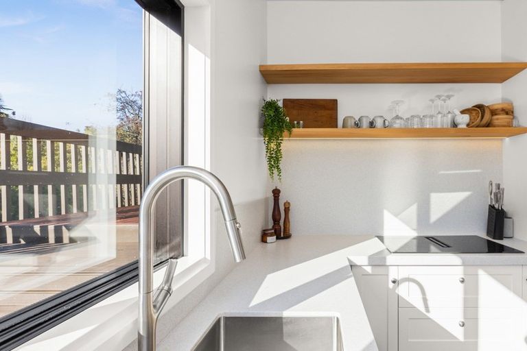 Photo of property in 3a Tauroa Road, Havelock North, 4130