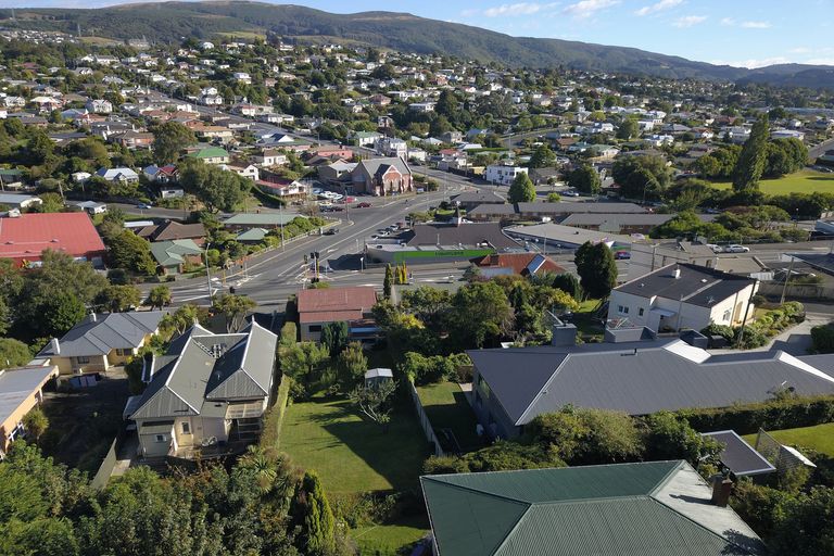 Photo of property in 25 Kaikorai Valley Road, Kaikorai, Dunedin, 9010