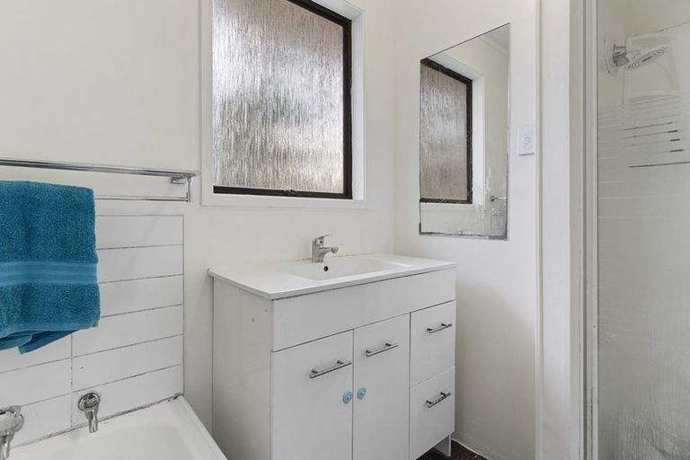 Photo of property in 9 Ririno Place, Manurewa, Auckland, 2102