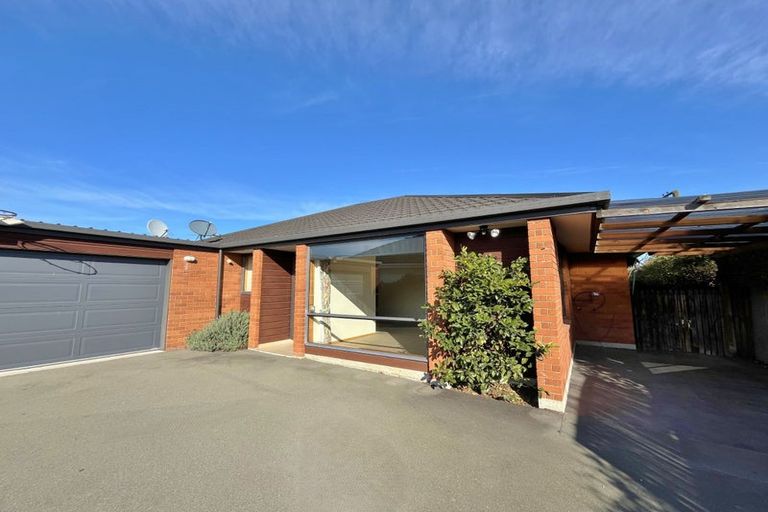 Photo of property in 2/82 Middleton Road, Upper Riccarton, Christchurch, 8041
