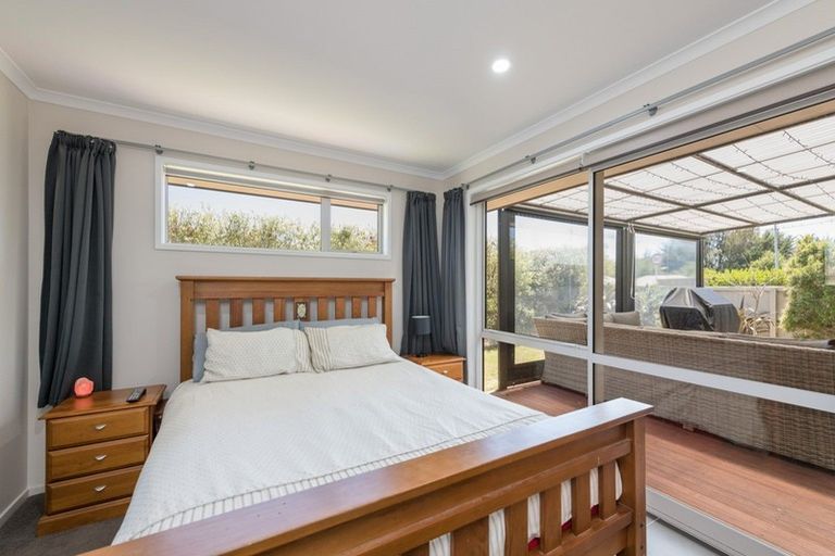 Photo of property in 18 Melfield Place, Richmond, 7020