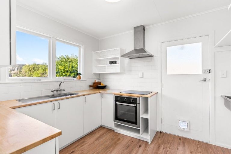 Photo of property in 20a Parera Grove, Heretaunga, Upper Hutt, 5018