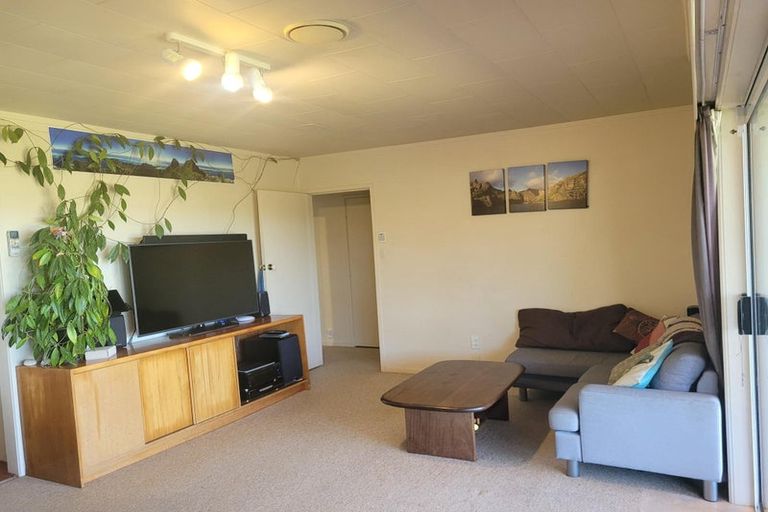 Photo of property in 27 Tumene Drive, Owhata, Rotorua, 3010
