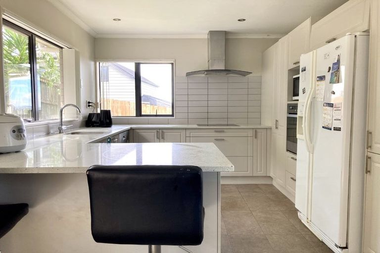 Photo of property in 4b Virginia Street, Henderson, Auckland, 0612