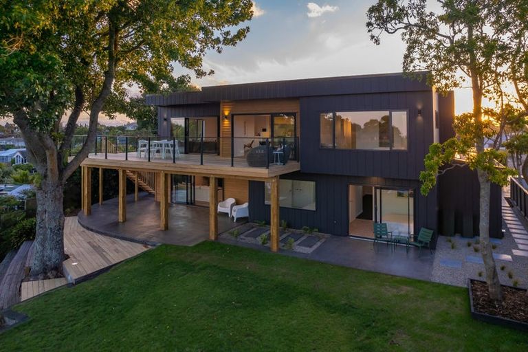 Photo of property in 94 Beerescourt Road, Beerescourt, Hamilton, 3200