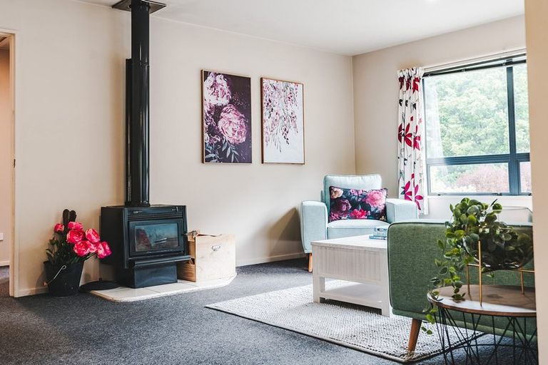 Photo of property in 235 Fernhill Road, Sunshine Bay, Queenstown, 9300