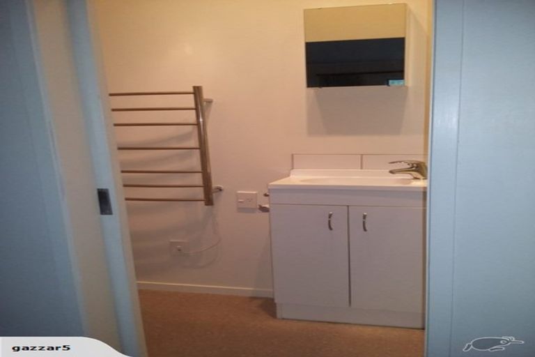 Photo of property in 34a Rangatira Road, Birkenhead, Auckland, 0626