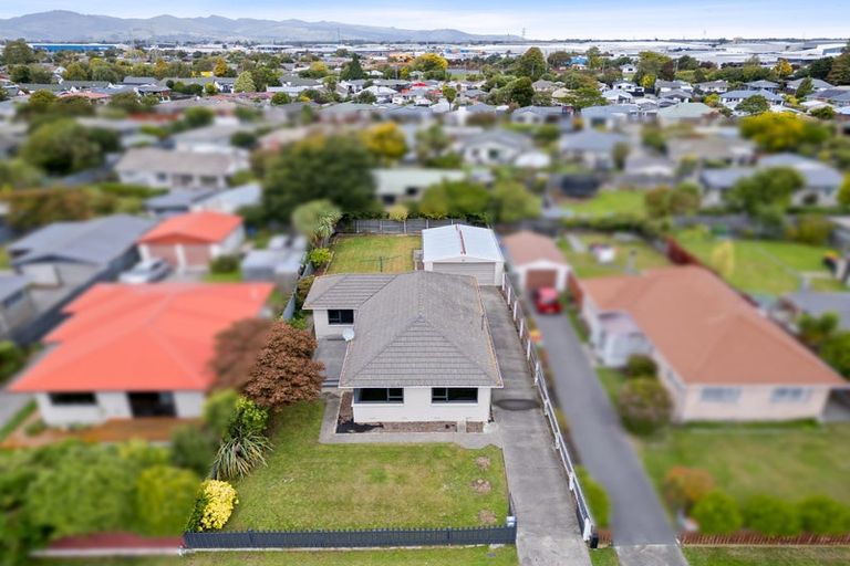 Photo of property in 84 Foremans Road, Islington, Christchurch, 8042