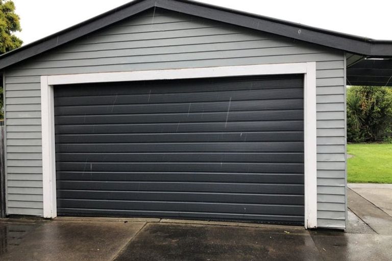 Photo of property in 18 Pirinoa Street, Feilding, 4702