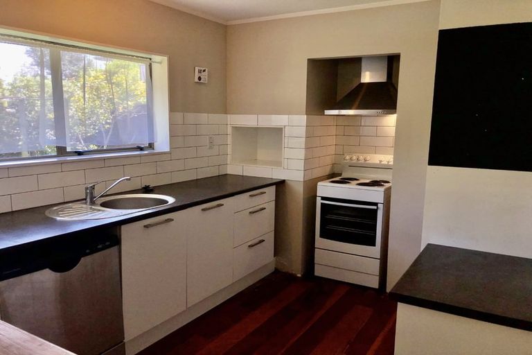 Photo of property in 2/8 Esmonde Road, Takapuna, Auckland, 0622