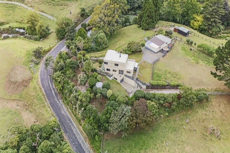 Photo of property in 15 Townsend Road, Paraite, New Plymouth, 4373