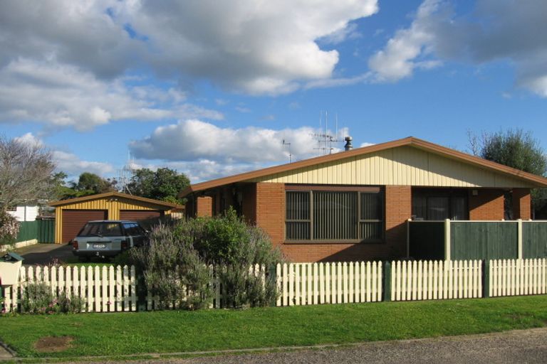 Photo of property in 132 Windermere Drive, Poike, Tauranga, 3112
