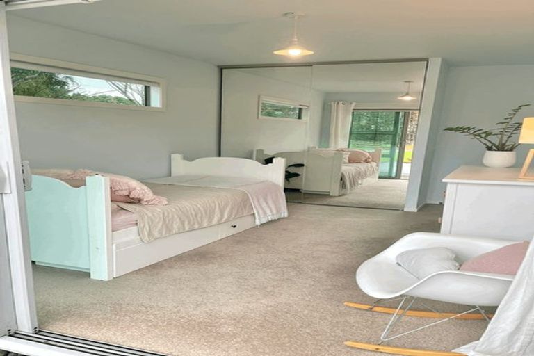 Photo of property in 48 Christian Road, Swanson, Auckland, 0614