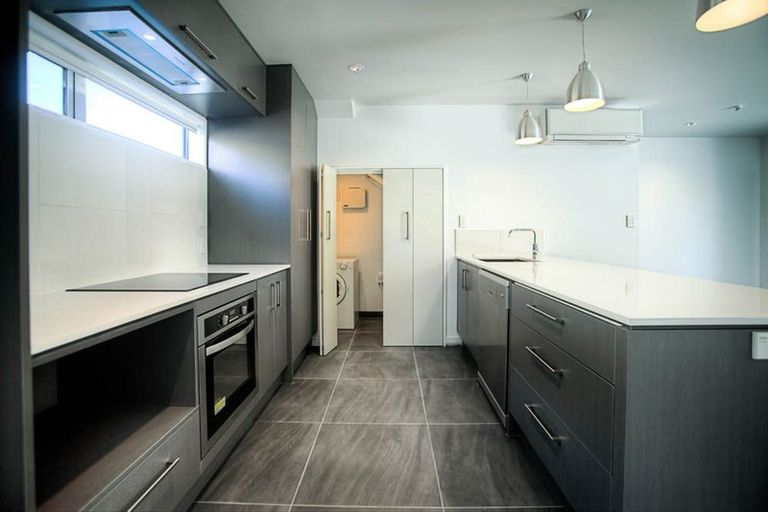 Photo of property in 4/288 Barbadoes Street, Christchurch Central, Christchurch, 8011