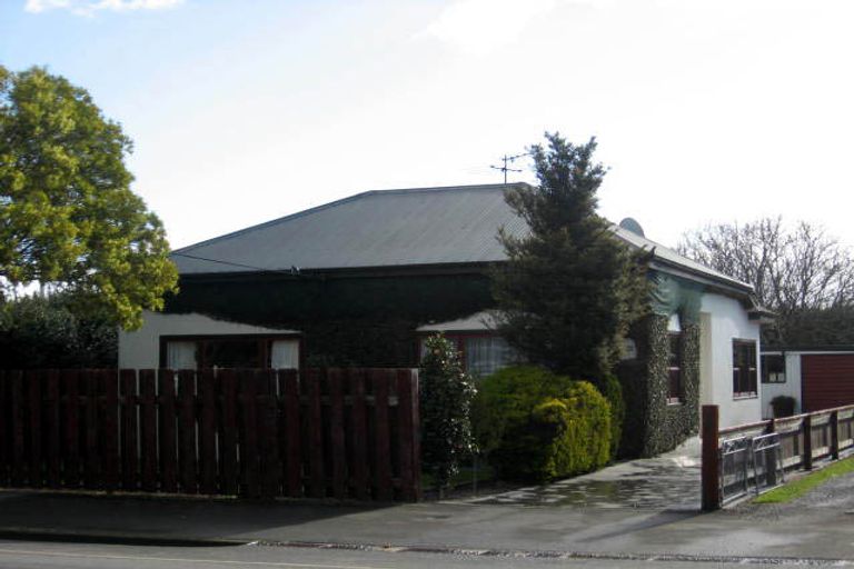 Photo of property in 225 High Street North, Carterton, 5713