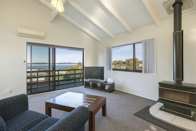 Photo of property in 5 Snells Beach Road, Snells Beach, 0920