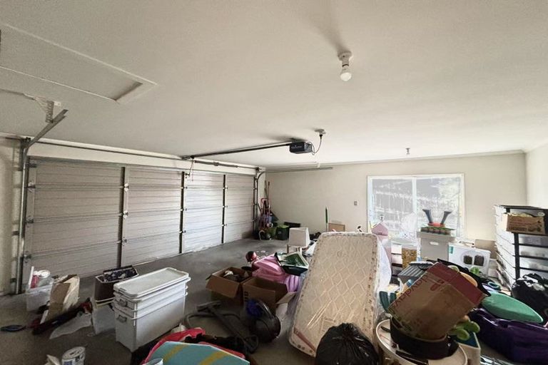 Photo of property in 13 Finbar Close, Flat Bush, Auckland, 2019