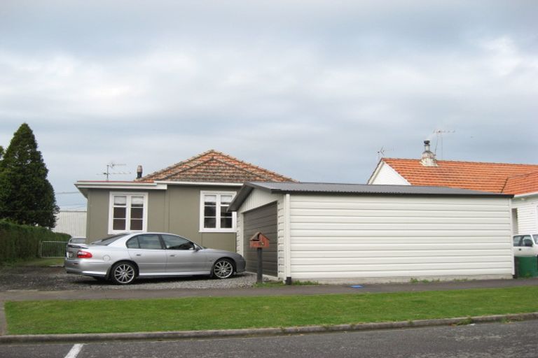 Photo of property in 13 Clinton Street, Fitzroy, New Plymouth, 4312