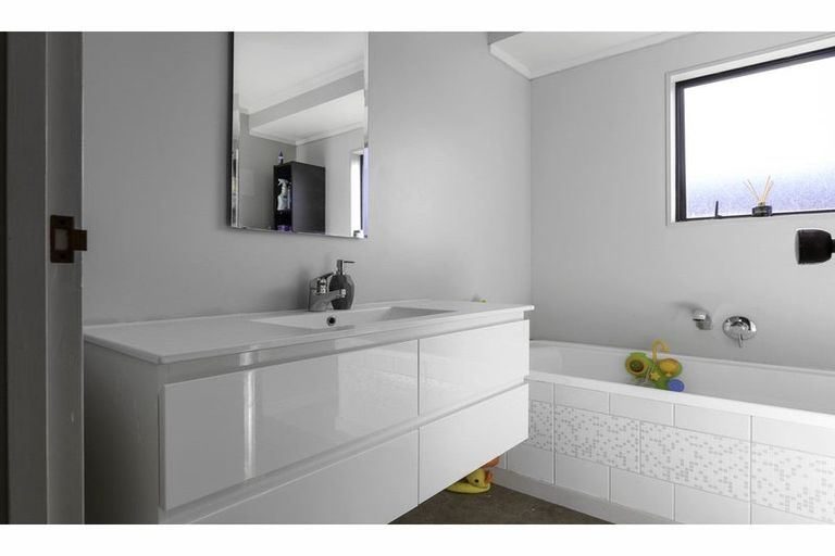 Photo of property in 3 Ensign Place, Flagstaff, Hamilton, 3210