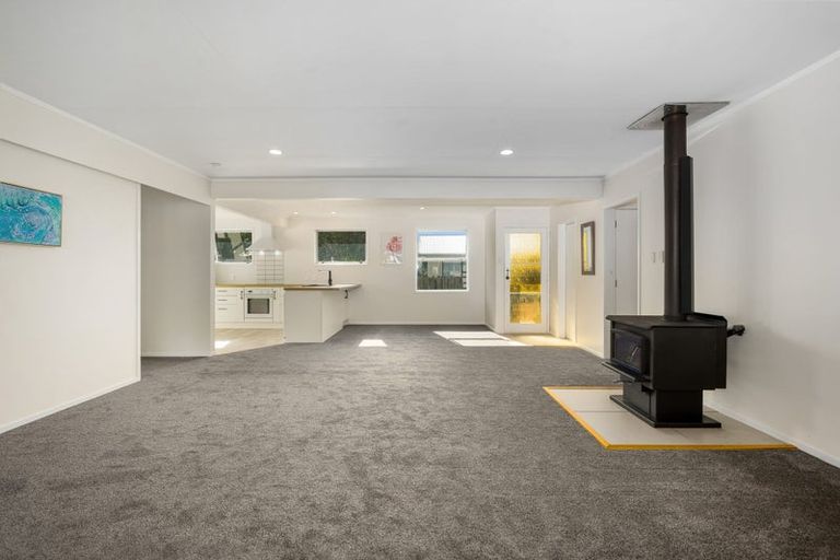 Photo of property in 43 Tennyson Drive, Owhata, Rotorua, 3010