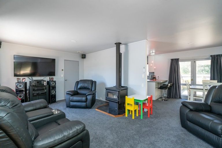 Photo of property in 16 Tangitu Street, Motuoapa, Turangi, 3382