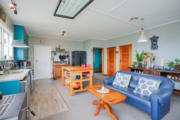Photo of property in 23 Osborne Street, Riverton/aparima, Riverton, 9822