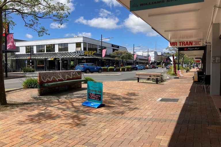 Photo of property in 154 Main Street, Upper Hutt Central, Upper Hutt, 5018