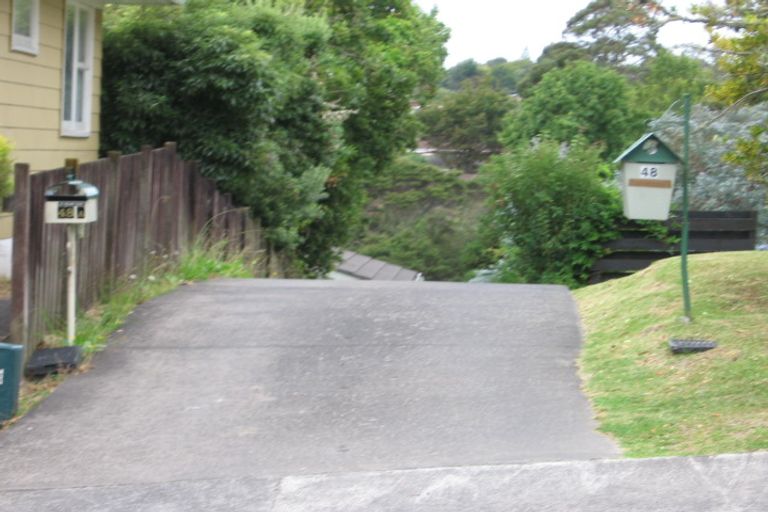 Photo of property in 2/48 Tamahere Drive, Glenfield, Auckland, 0629