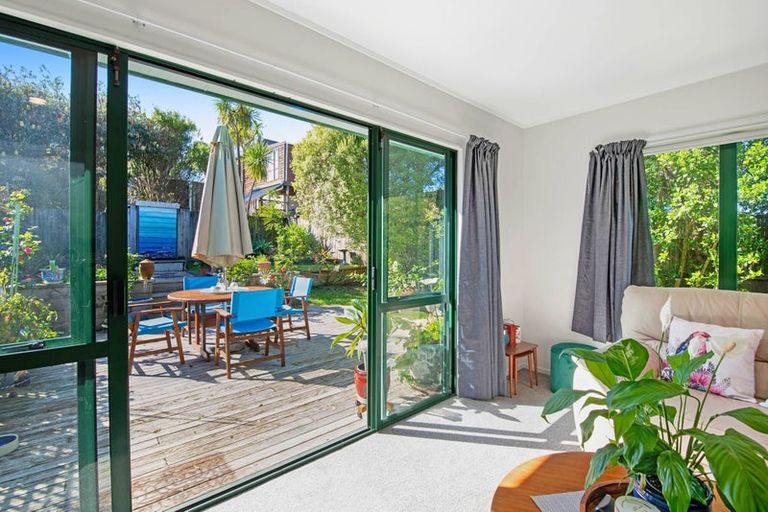 Photo of property in 28d Zealandia Road, Manly, Whangaparaoa, 0930