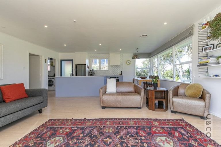 Photo of property in 15 Albert Street, Riverhead, 0820