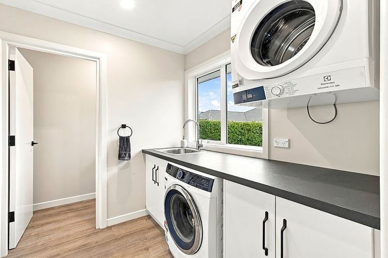 Photo of property in 97 Vagues Road, Northcote, Christchurch, 8052