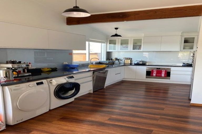 Photo of property in 22 Linklater Avenue, Bellevue, Tauranga, 3110