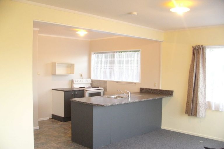 Photo of property in 1/3 Wye Street, Island Bay, Wellington, 6023