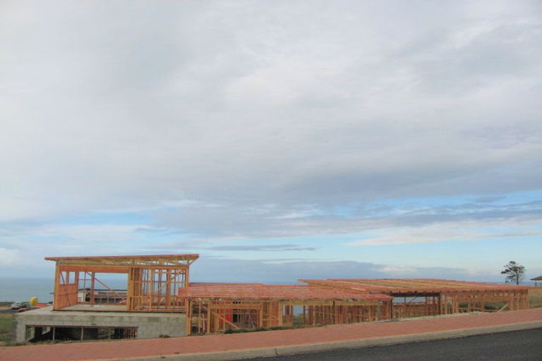 Photo of property in 35 Highgrove, Saint Clair, Dunedin, 9012