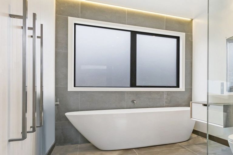 Photo of property in Northlake, 5 Cambrian Street, Wanaka, 9305