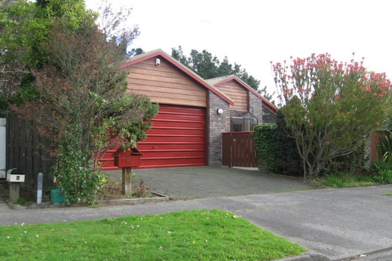 Photo of property in 3 Heathcote Place, Fitzherbert, Palmerston North, 4410