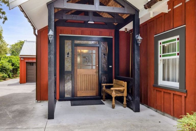 Photo of property in 543 Manutahi Road, Lepperton, New Plymouth, 4373