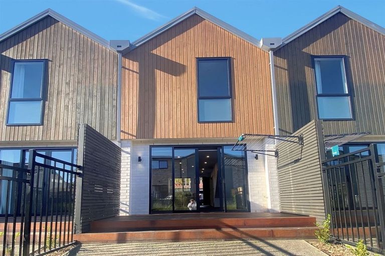 Photo of property in 1/37 Webb Street, St Albans, Christchurch, 8014