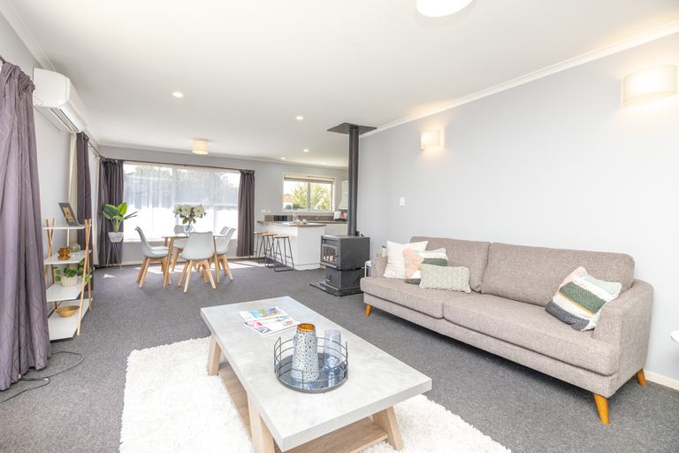 Photo of property in 46 Woolley Street, Avondale, Christchurch, 8061