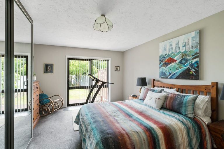 Photo of property in 23 Momorangi Crescent, Redwood, Christchurch, 8051