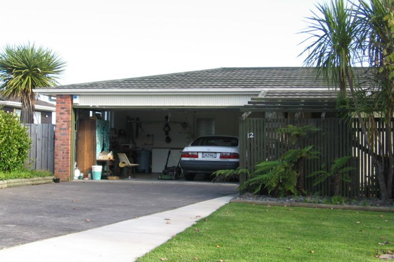 Photo of property in 12 Landop Terrace, Howick, Auckland, 2014